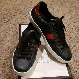 Gucci Ace GG Supreme low top sneaker